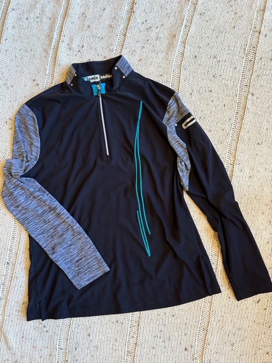 jamie sadock Tops - Jamie Sadock Black Pullover with Heather Gray Sleeves and Teal Piping